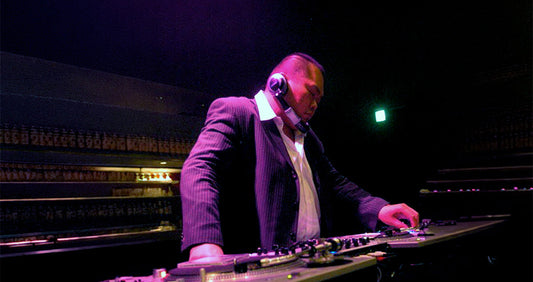 【I AM DJ】相撲もDJも「基礎なくして即興なし」。土俵とブースに共通するDJ Sikisimaの流儀（後編）