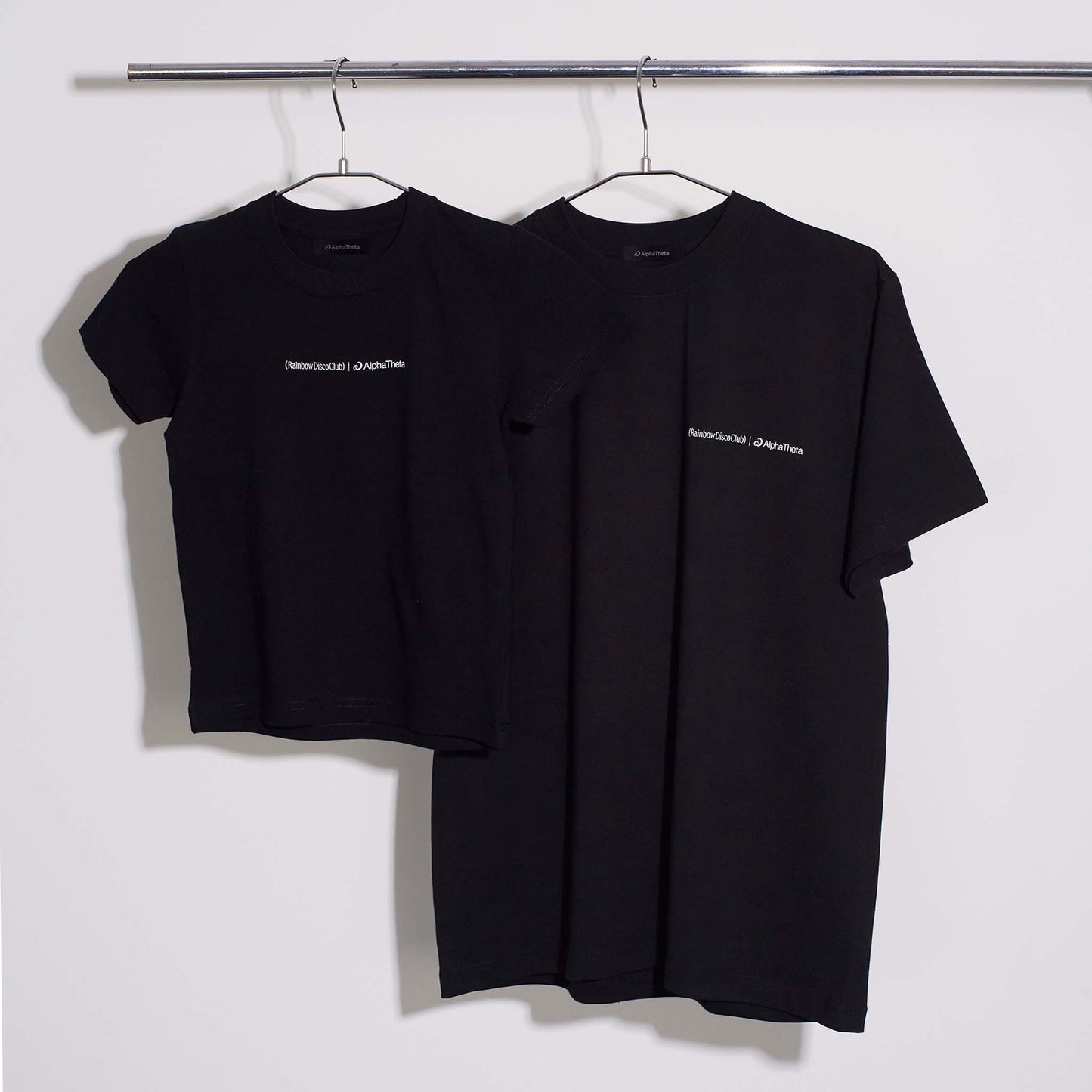 (XL）AlphaTheta x Rainbow Disco Club 2025コラボTシャツ